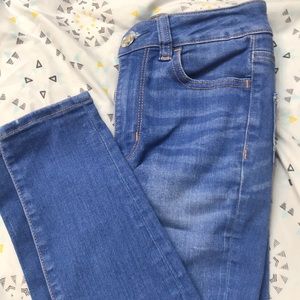 American eagle blue jeans
